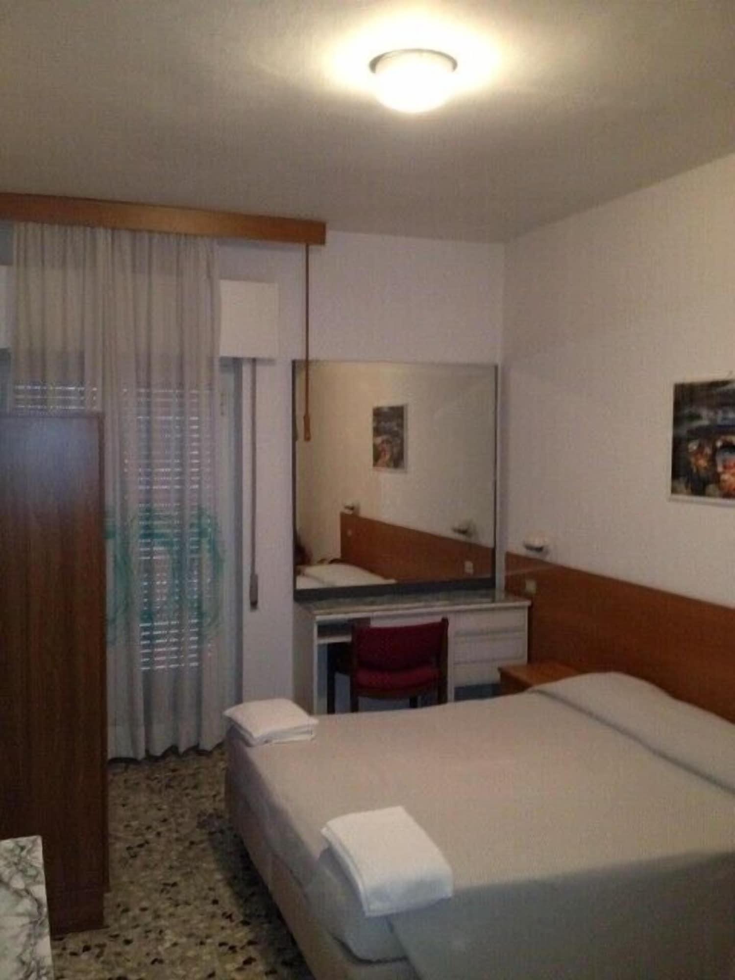 Hotel Minerva Pietra Ligure Ngoại thất bức ảnh