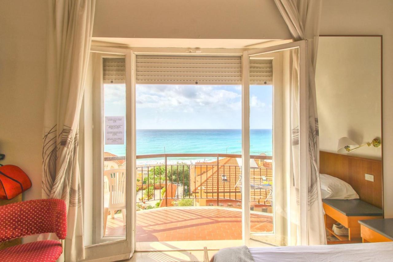 Hotel Minerva Pietra Ligure Ngoại thất bức ảnh